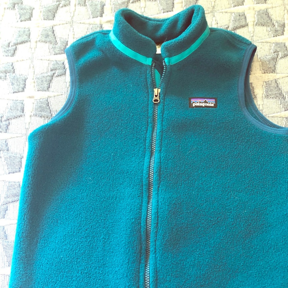 Patagonia Fleece Vest. NWOT 5T Blue/Green
